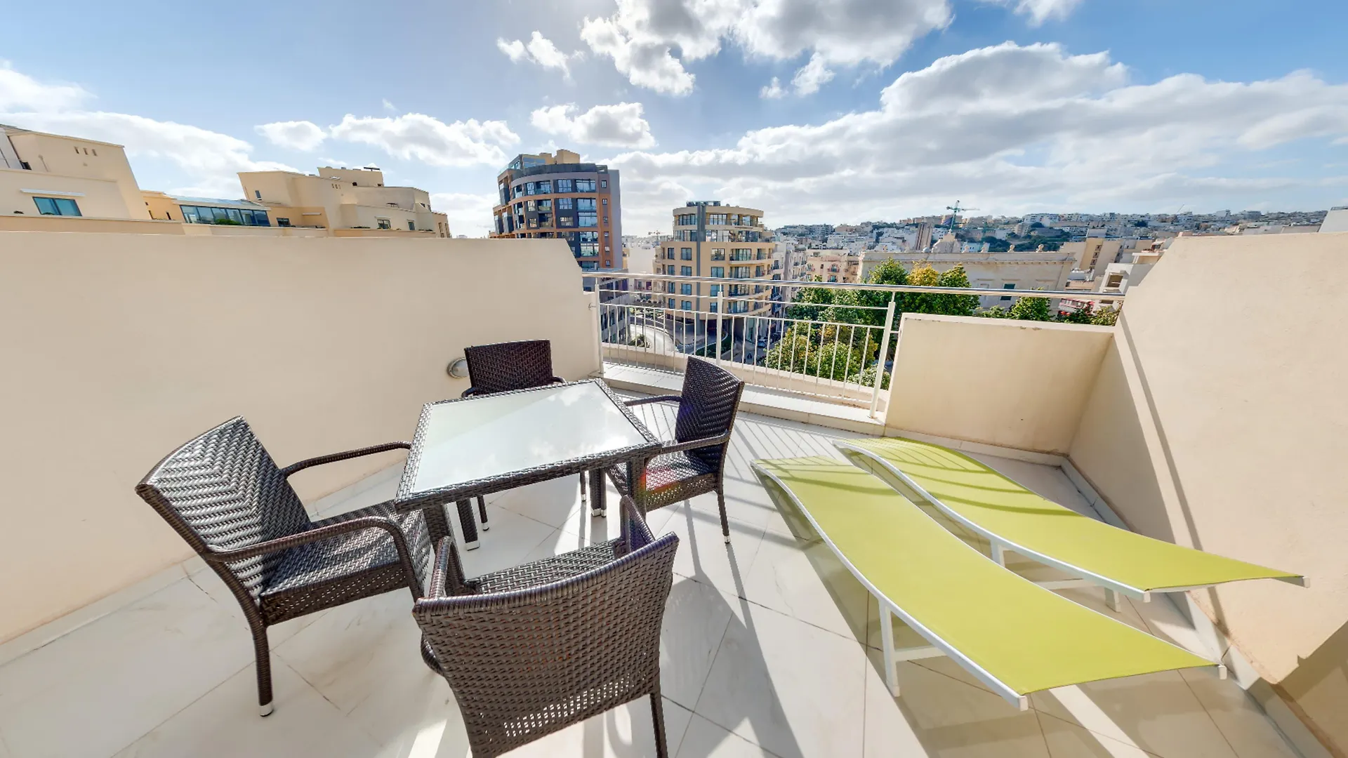 Onyx Apartments Saint Julian's 3*,  Malta