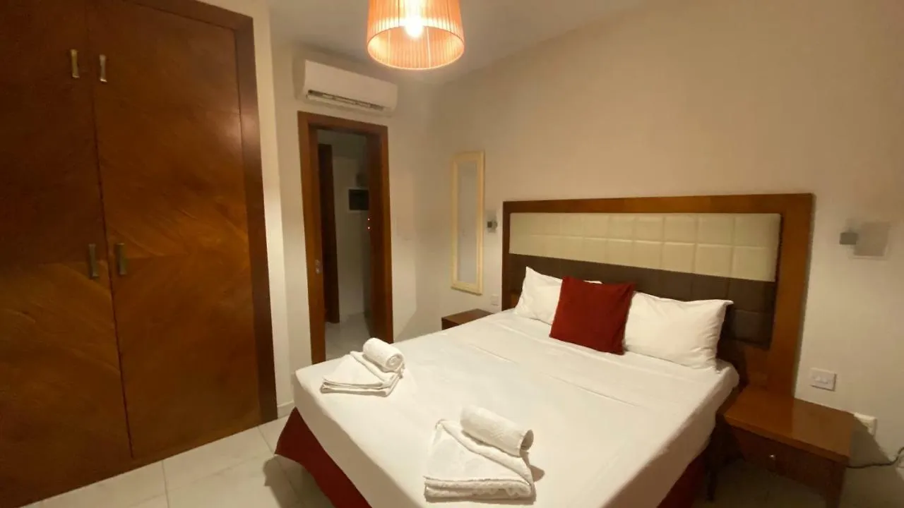 Onyx Apartments Сент Джулианс