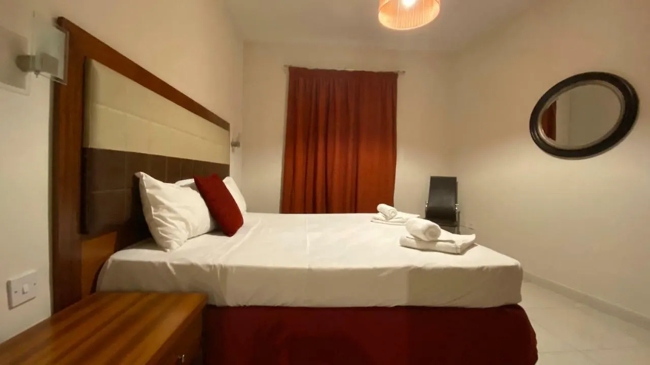 Onyx Apartments Saint Julian's 3*,